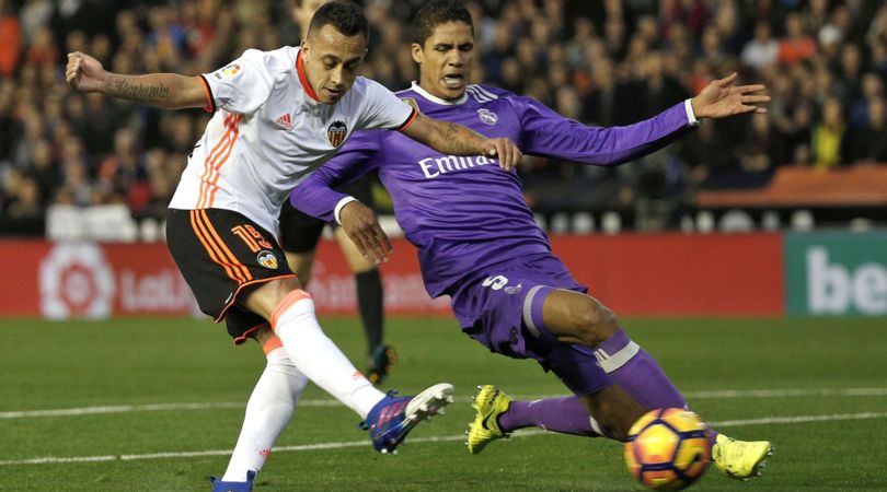 Varane saluta il Real Madrid e vola al Manchester United.