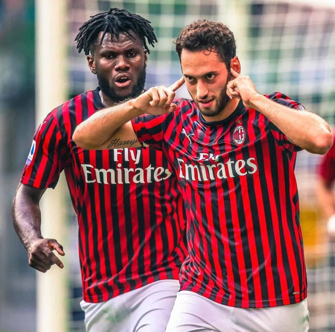 Calciomercato Milan, attento: la Juventus su Calhanoglu a zero. Klopp vuole Kessié al Liverpool