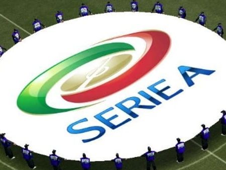 Diretta tv Sky-Dazn e arbitri 27° giornata Serie A 2020-2021: Milan-Napoli a Pasqua