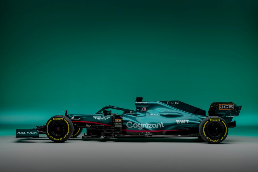 Formula Uno: la Aston Martin torna con la nuova AM21