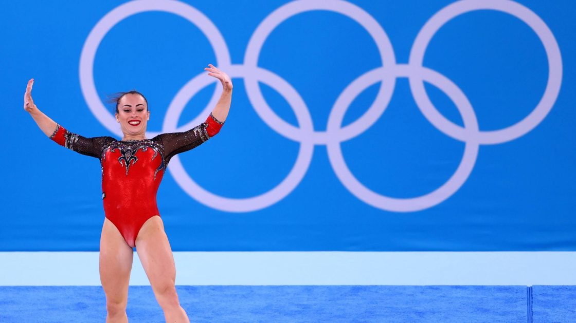 Olimpiadi Tokyo 2021, Vanessa Ferrari argento nel corpo libero. Ottime indicazioni dalla pista