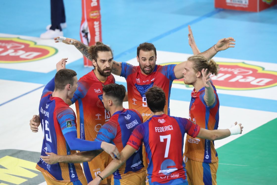 Supercoppa volley maschile, sarà Monza-Trento la finale